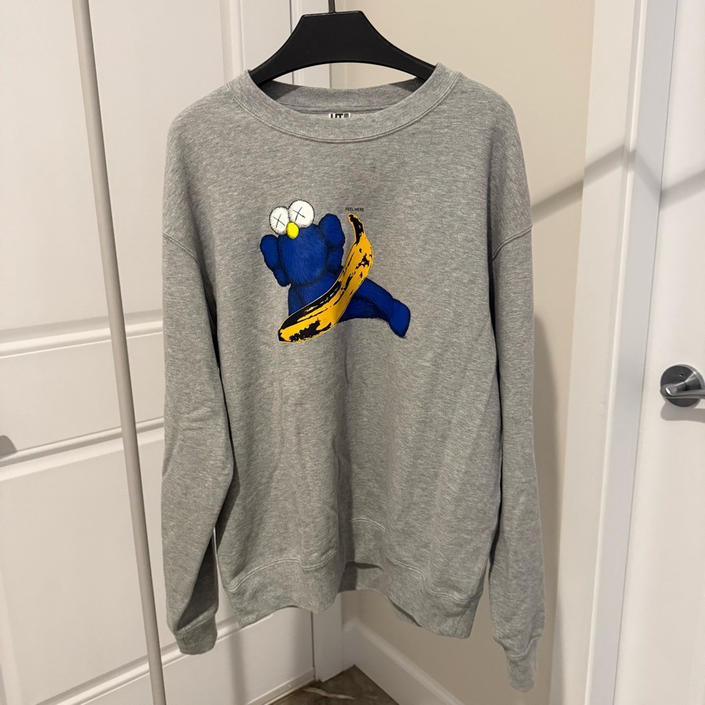 Uniqlo x kaws Gray Sweatshirt size S